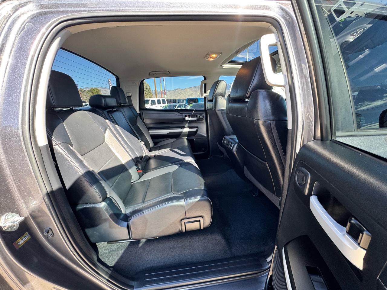 Toyota Tundra Limited 5.7L CrewMax 4WD 2018