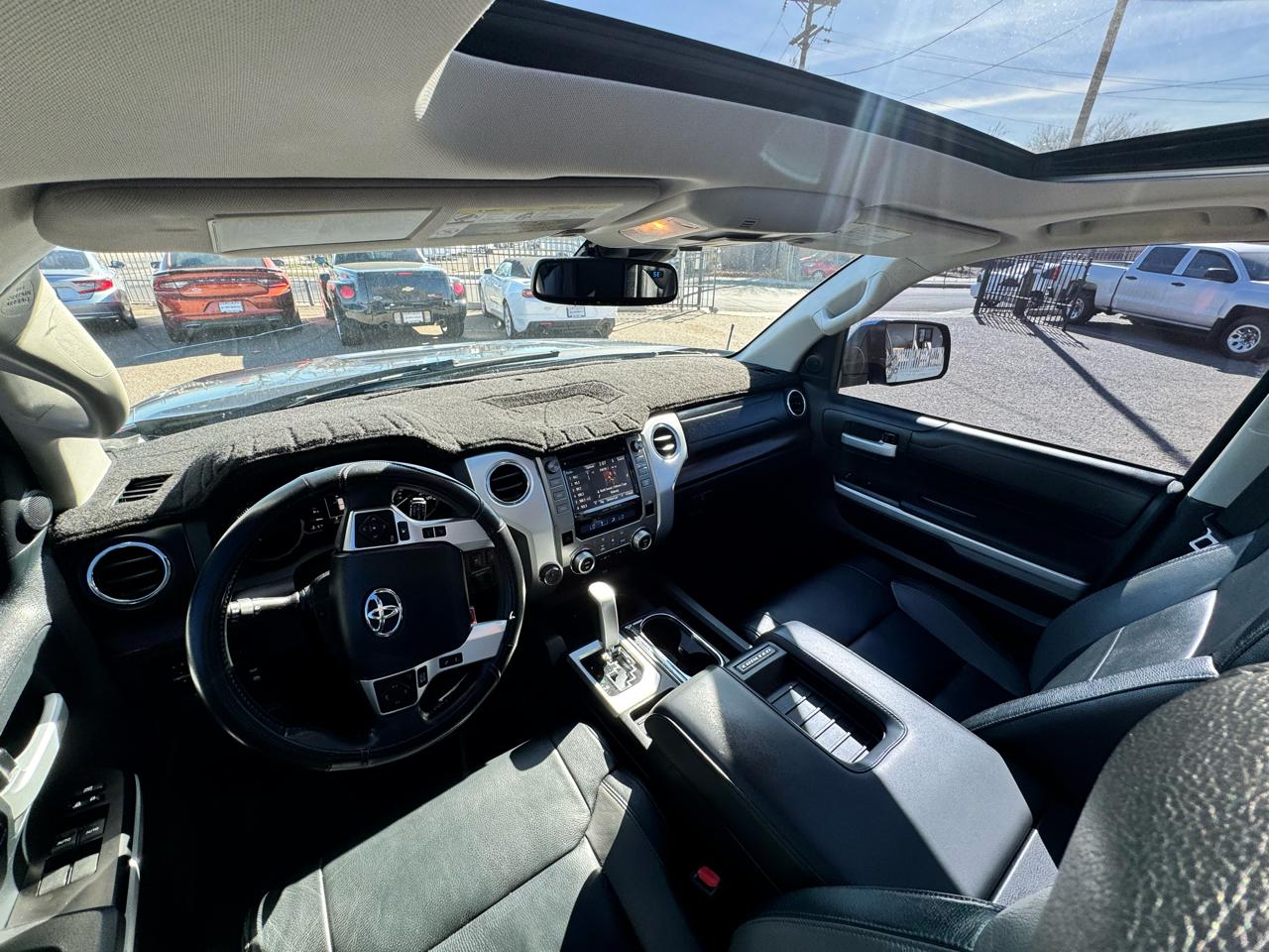 Toyota Tundra Limited 5.7L CrewMax 4WD 2018