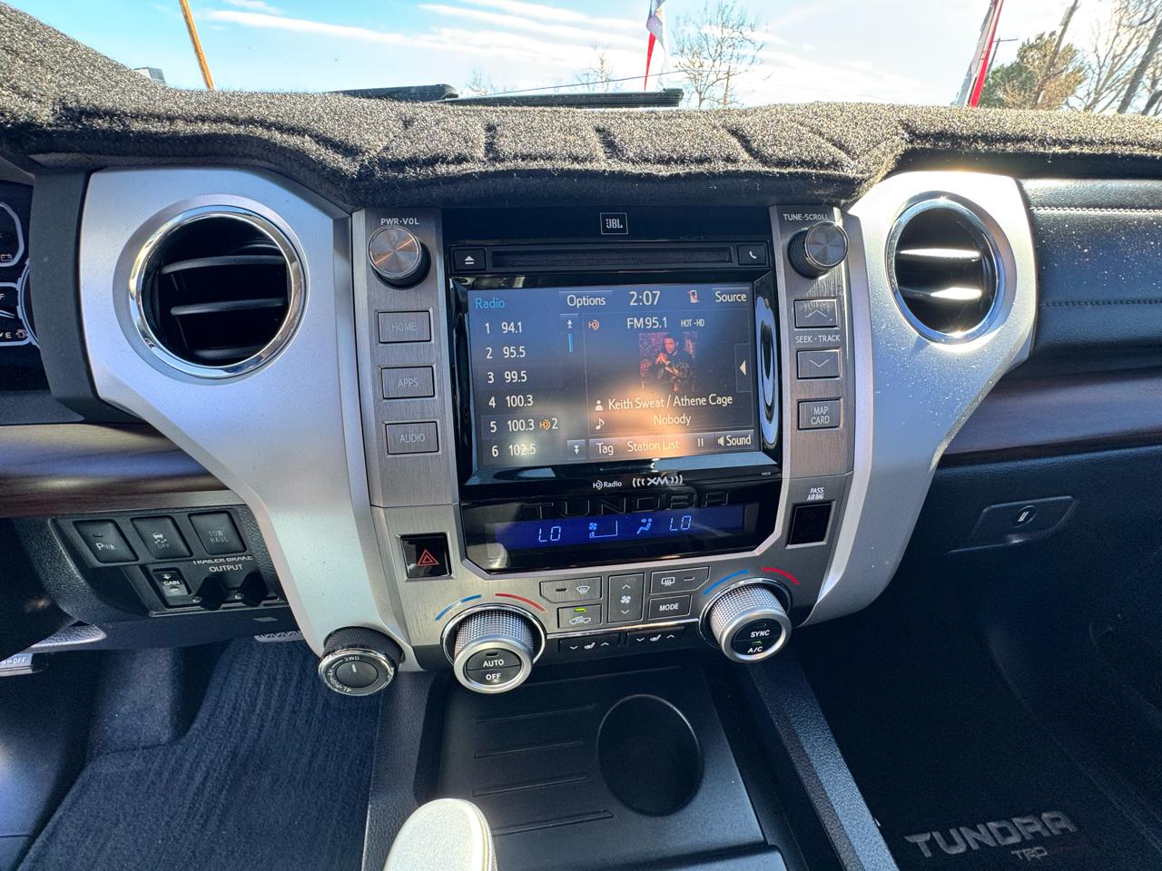 Toyota Tundra Limited 5.7L CrewMax 4WD 2018