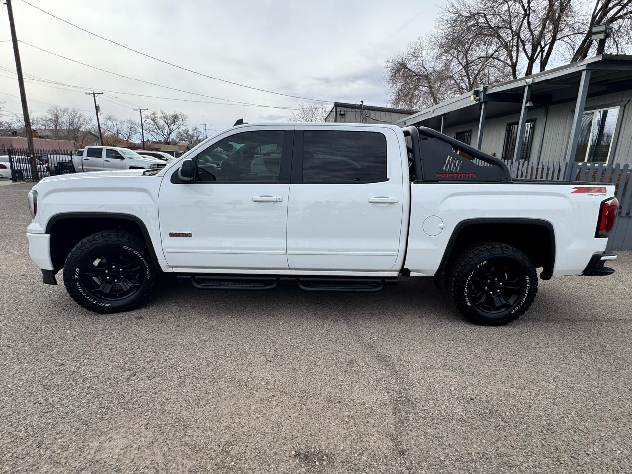 GMC Sierra 1500 SLT Crew Cab Long Box 4WD 2017