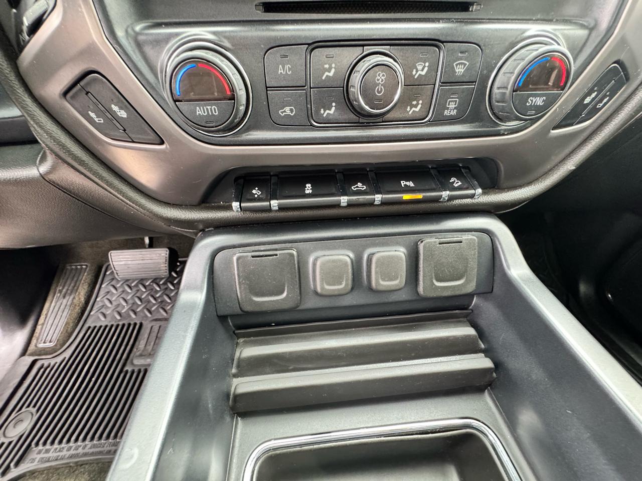 GMC Sierra 1500 SLT Crew Cab Long Box 4WD 2017