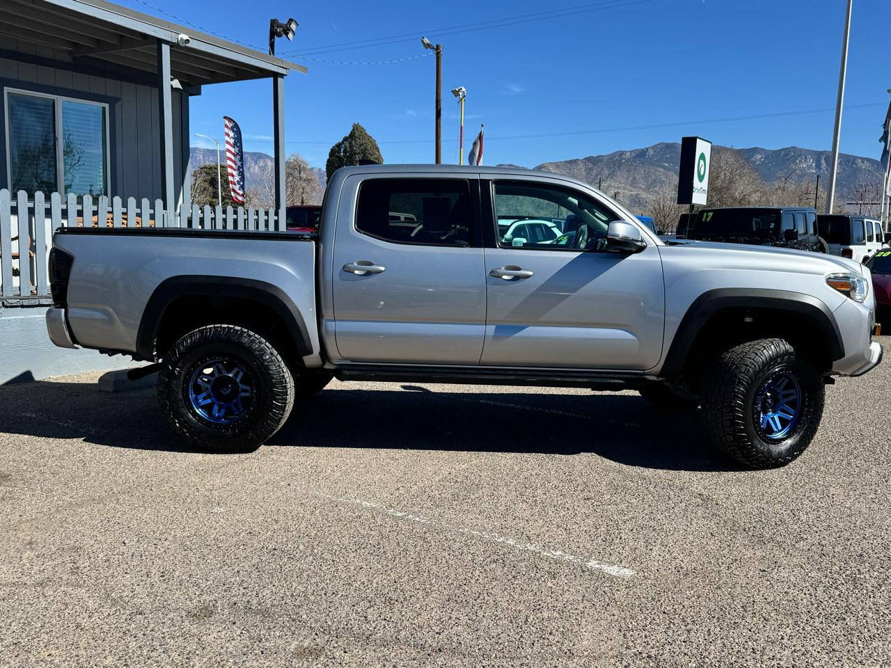 Toyota Tacoma SR5 Double Cab Long Bed V6 6AT 4WD 2020