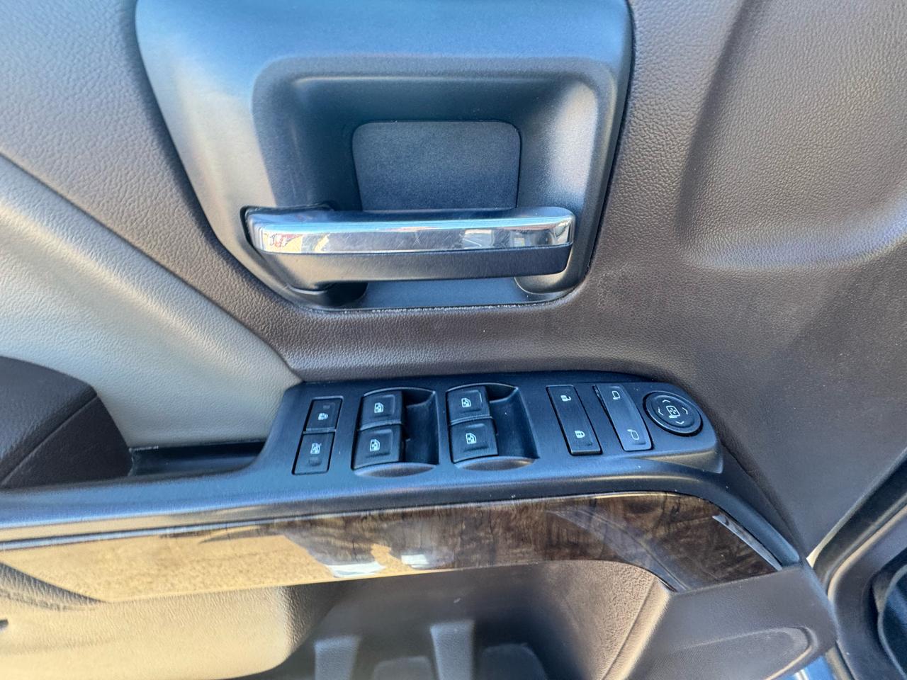 Chevrolet Silverado 2500HD LT Crew Cab Long Box 4WD 2015