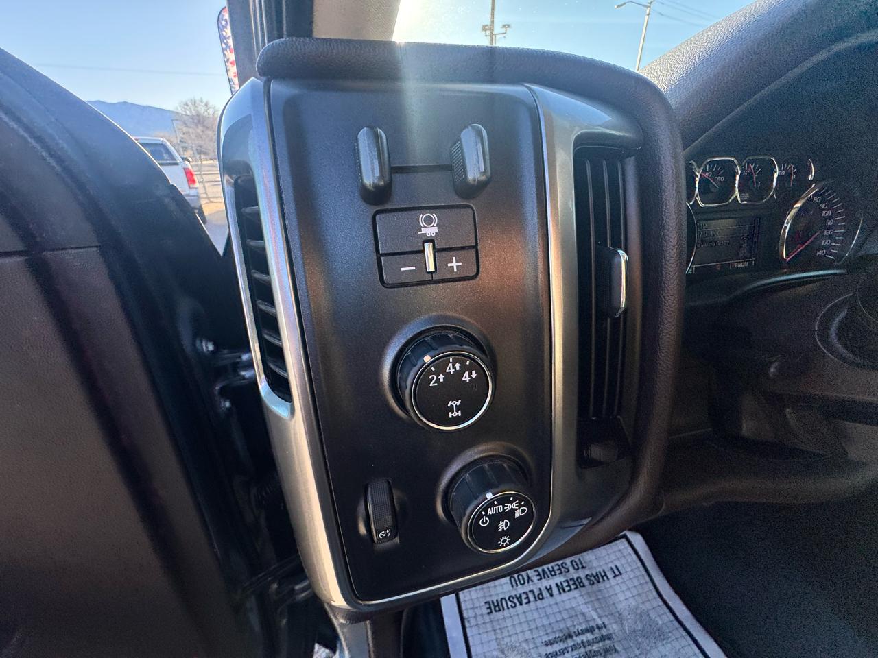 Chevrolet Silverado 2500HD LT Crew Cab Long Box 4WD 2015