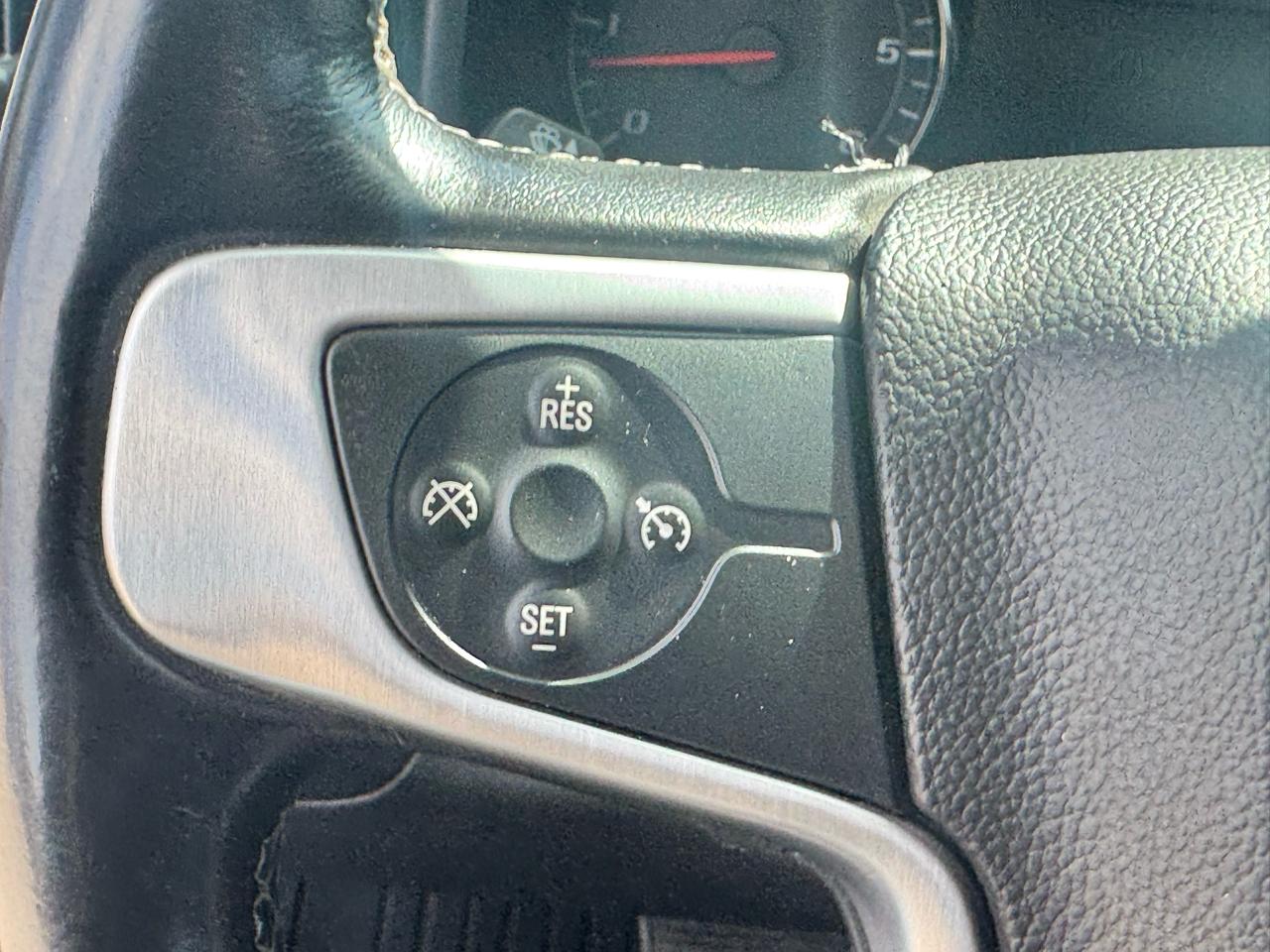 GMC Sierra 1500 SLE Crew Cab Long Box 4WD 2014