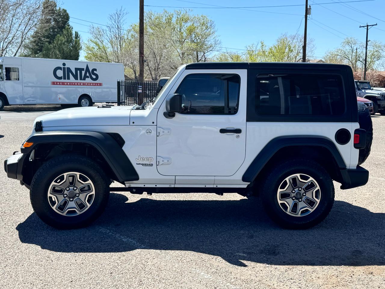 Jeep Wrangler Sport 4WD 2019