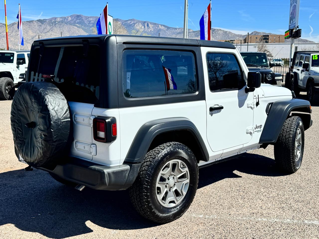 Jeep Wrangler Sport 4WD 2019