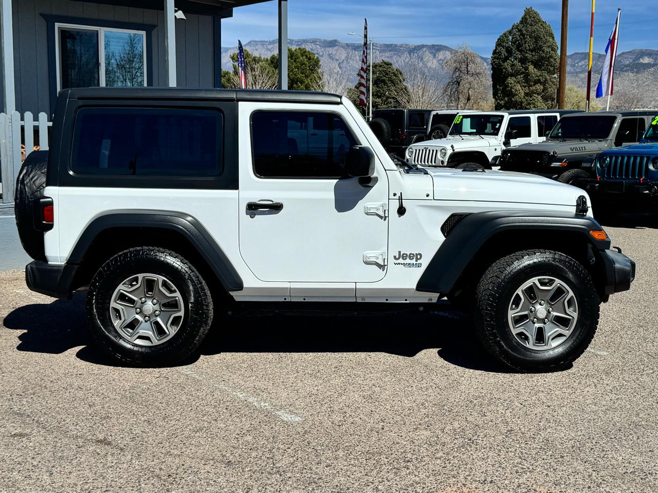 Jeep Wrangler Sport 4WD 2019