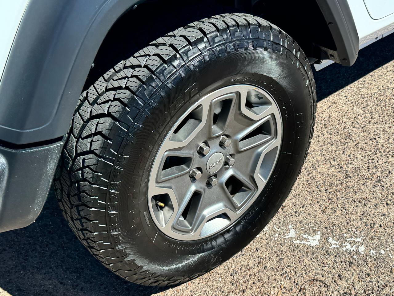 Jeep Wrangler Sport 4WD 2019