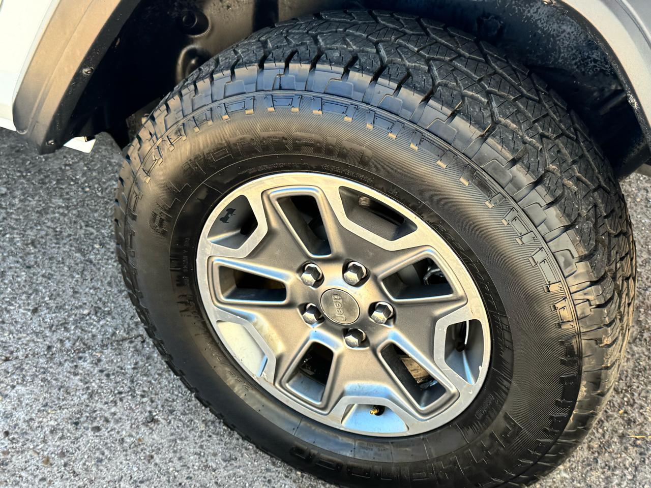 Jeep Wrangler Sport 4WD 2019