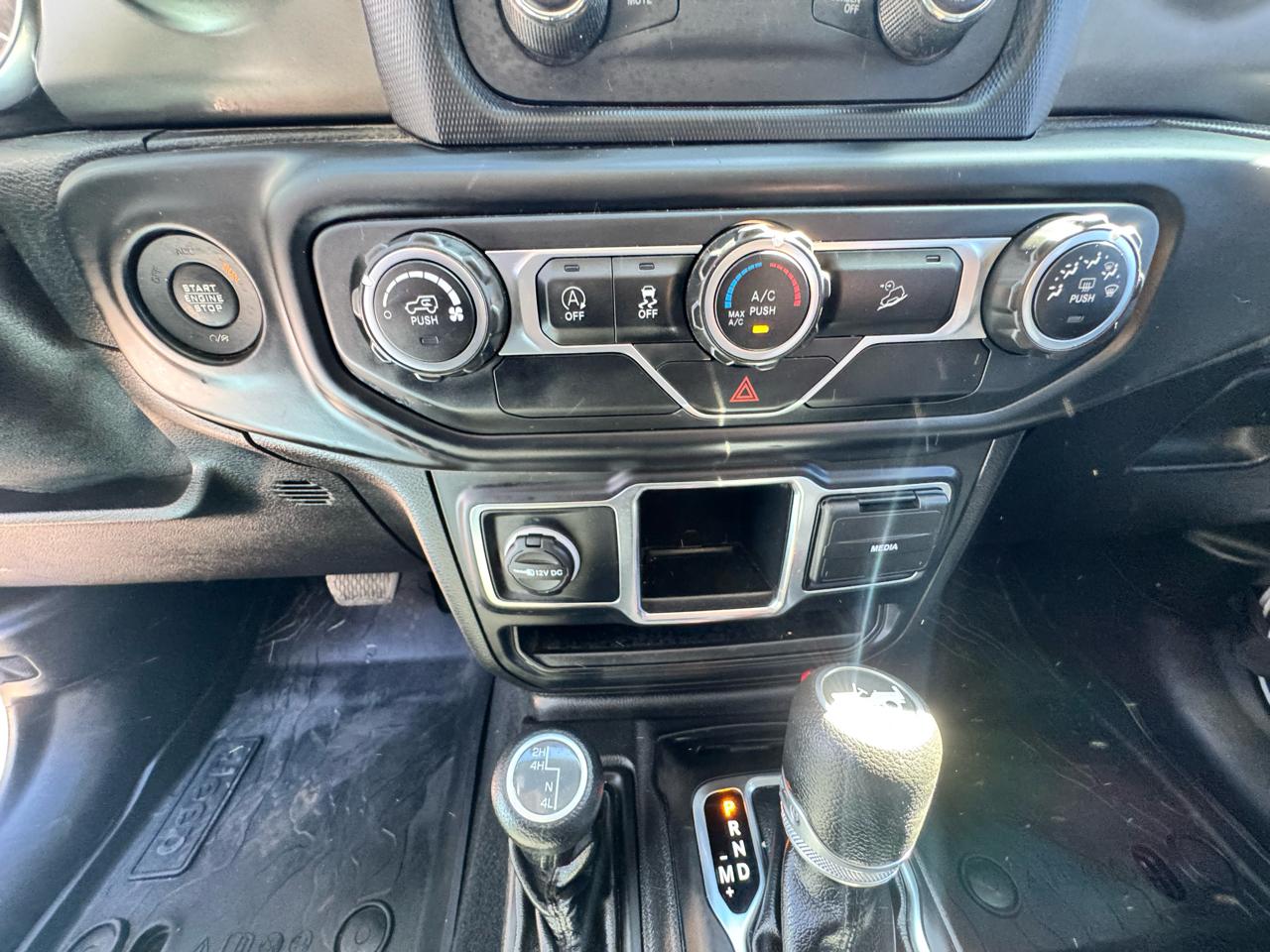 Jeep Wrangler Sport 4WD 2019