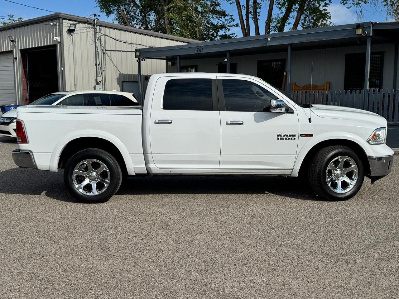 RAM 1500 Laramie Crew Cab SWB 4WD 2018