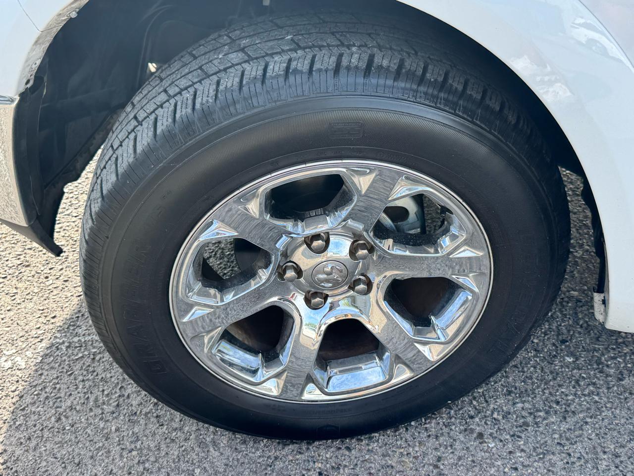 RAM 1500 Laramie Crew Cab SWB 4WD 2018