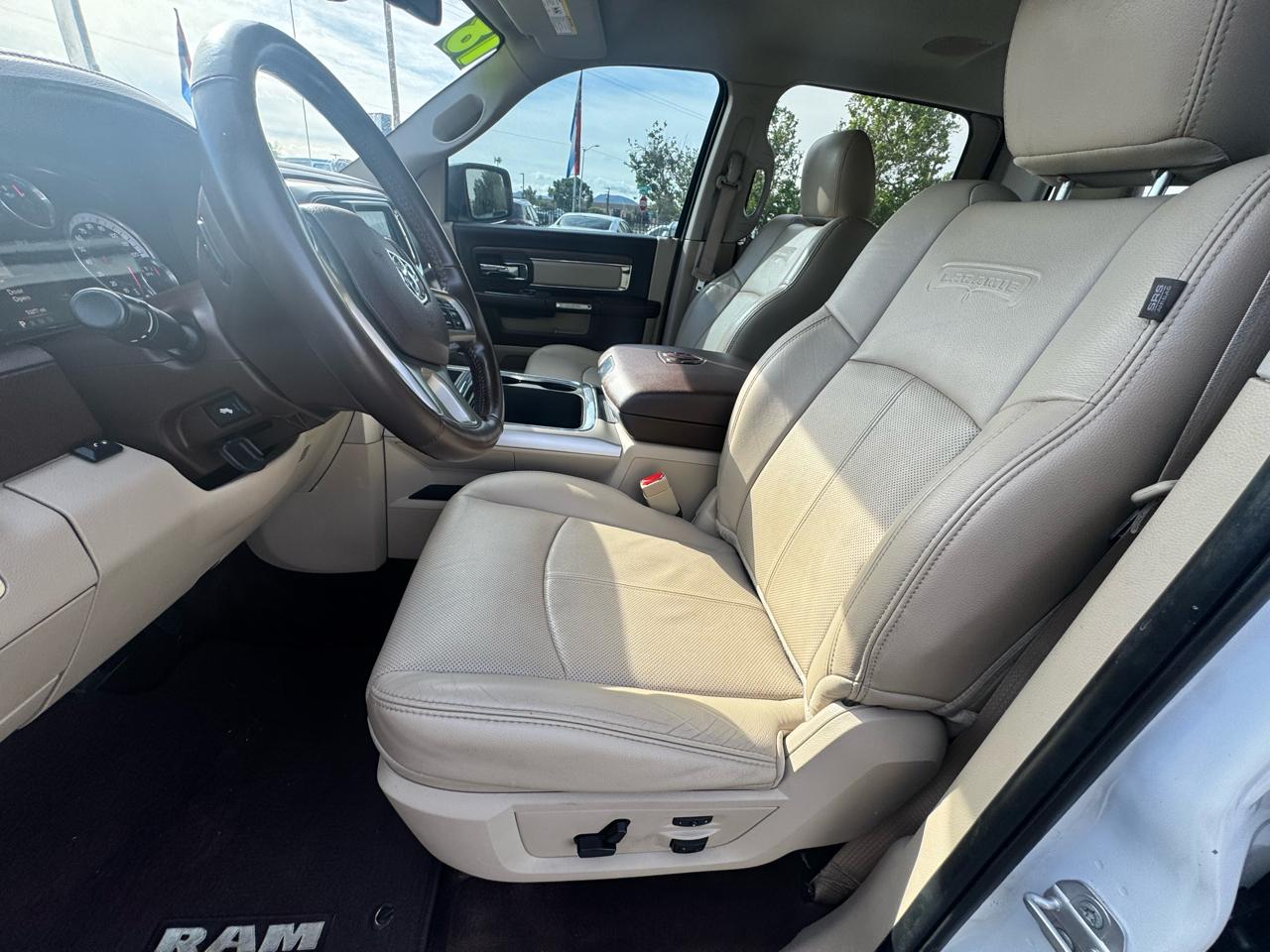 RAM 1500 Laramie Crew Cab SWB 4WD 2018