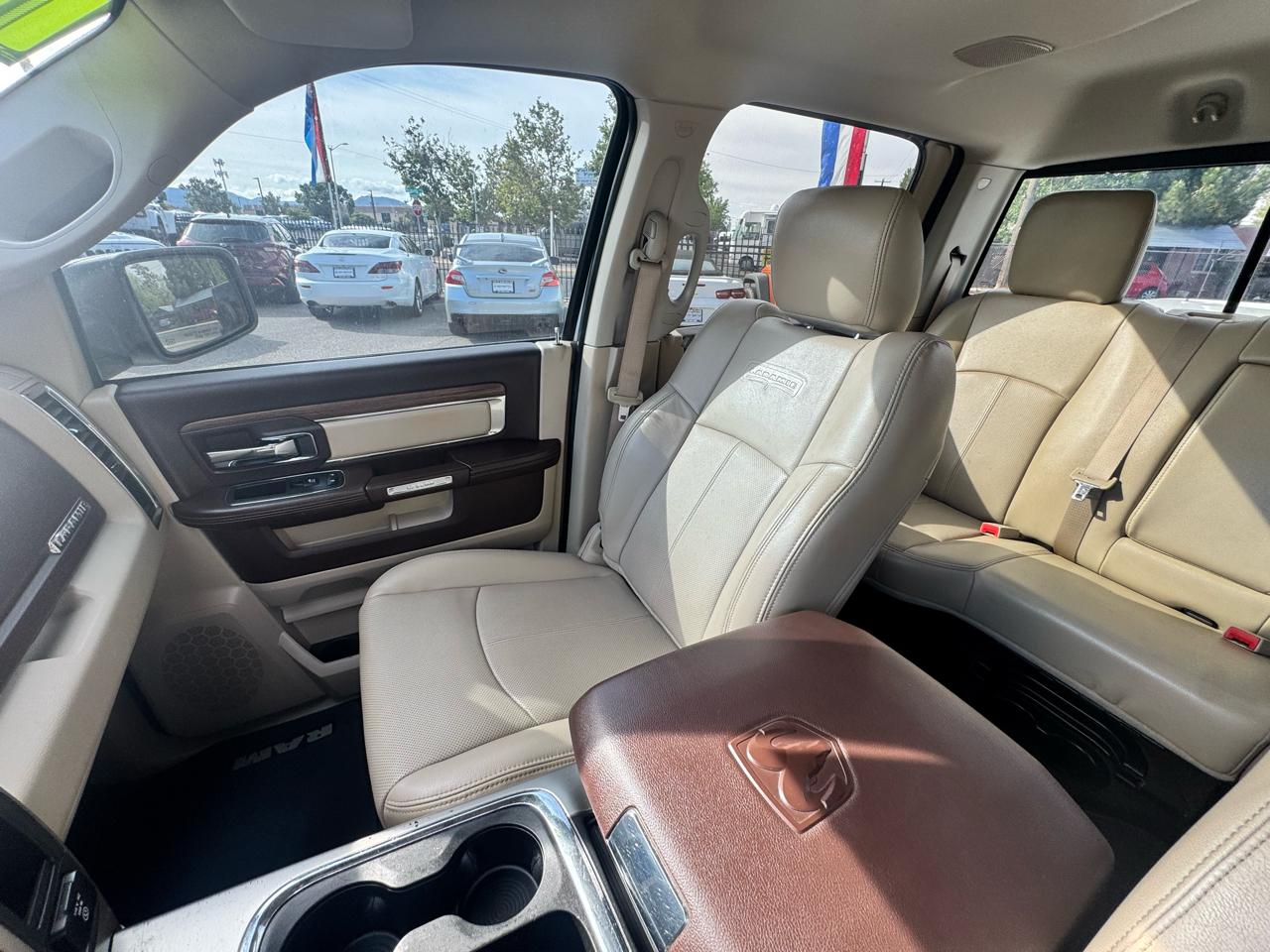RAM 1500 Laramie Crew Cab SWB 4WD 2018
