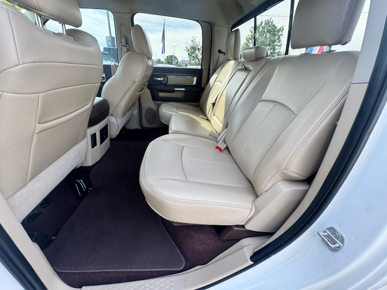 RAM 1500 Laramie Crew Cab SWB 4WD 2018