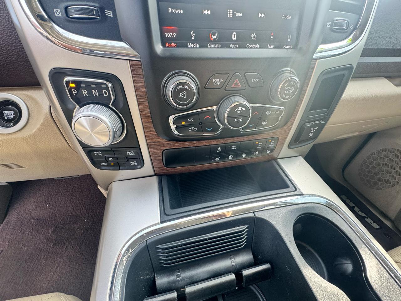 RAM 1500 Laramie Crew Cab SWB 4WD 2018