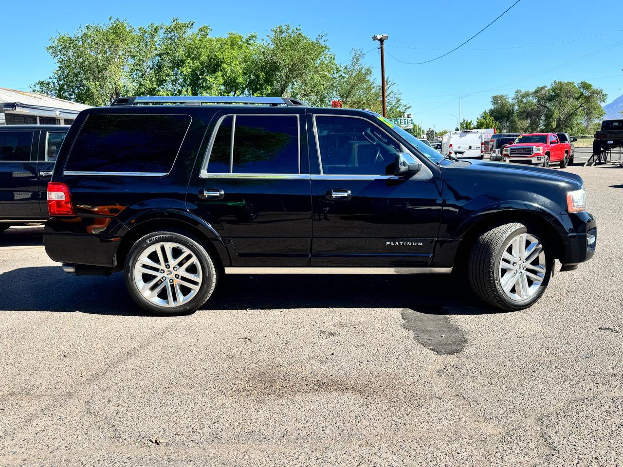 Ford Expedition Platinum 4WD 2017