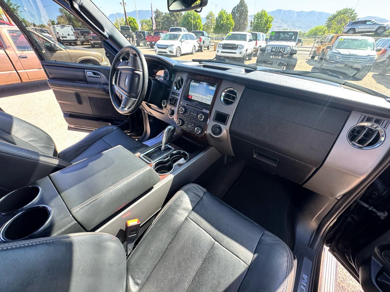 Ford Expedition Platinum 4WD 2017