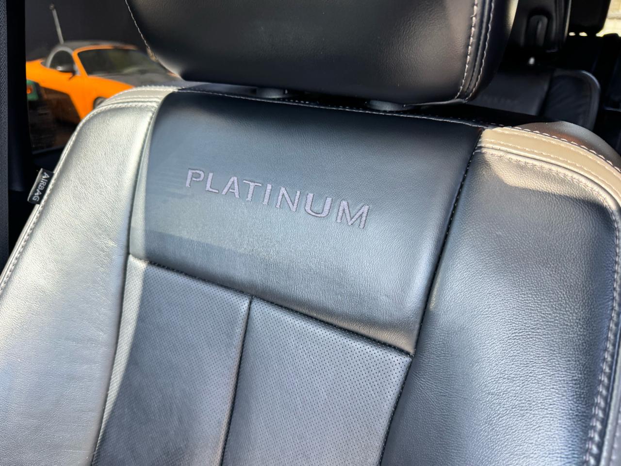 Ford Expedition Platinum 4WD 2017