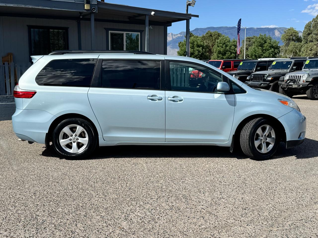 Toyota Sienna LE FWD 8-Passenger V6 2015