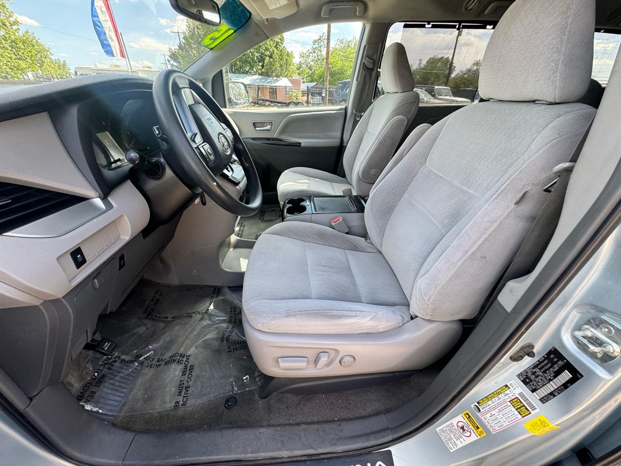 Toyota Sienna LE FWD 8-Passenger V6 2015
