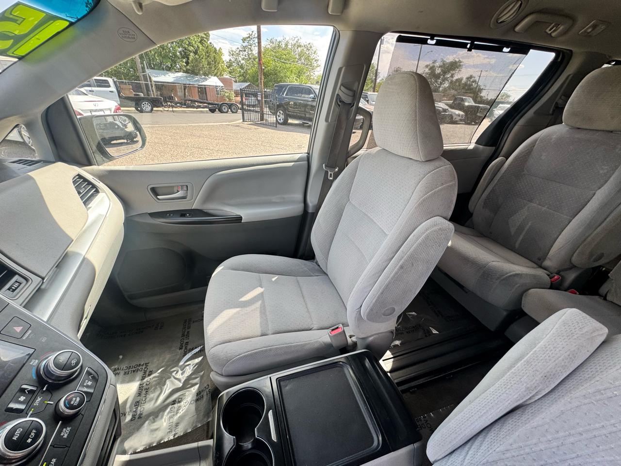 Toyota Sienna LE FWD 8-Passenger V6 2015