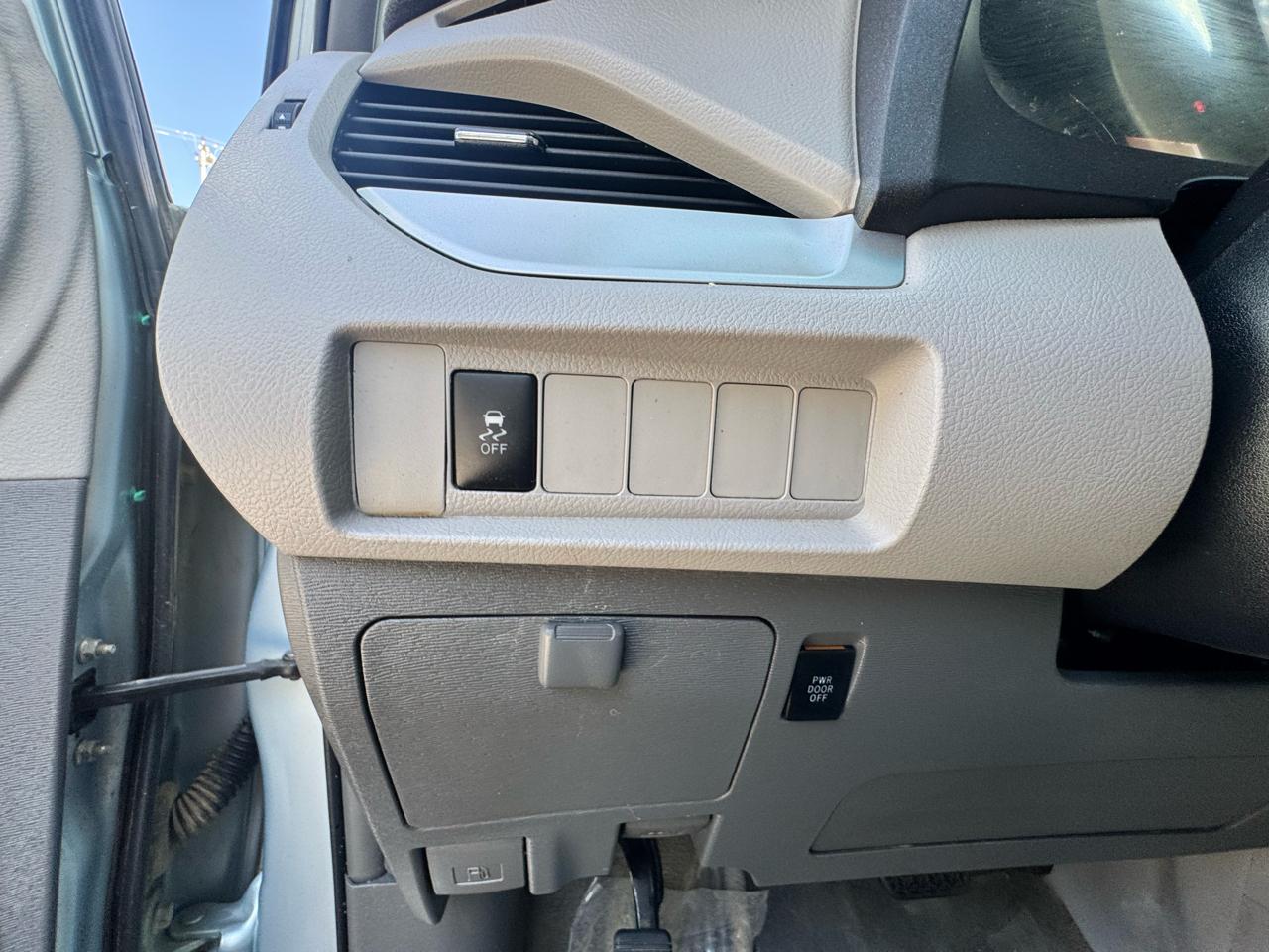 Toyota Sienna LE FWD 8-Passenger V6 2015