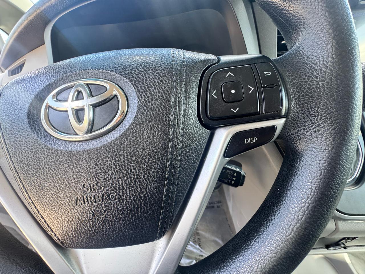 Toyota Sienna LE FWD 8-Passenger V6 2015