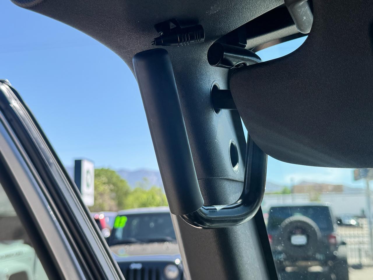 Jeep Wrangler Unlimited Rubicon 4WD 2015