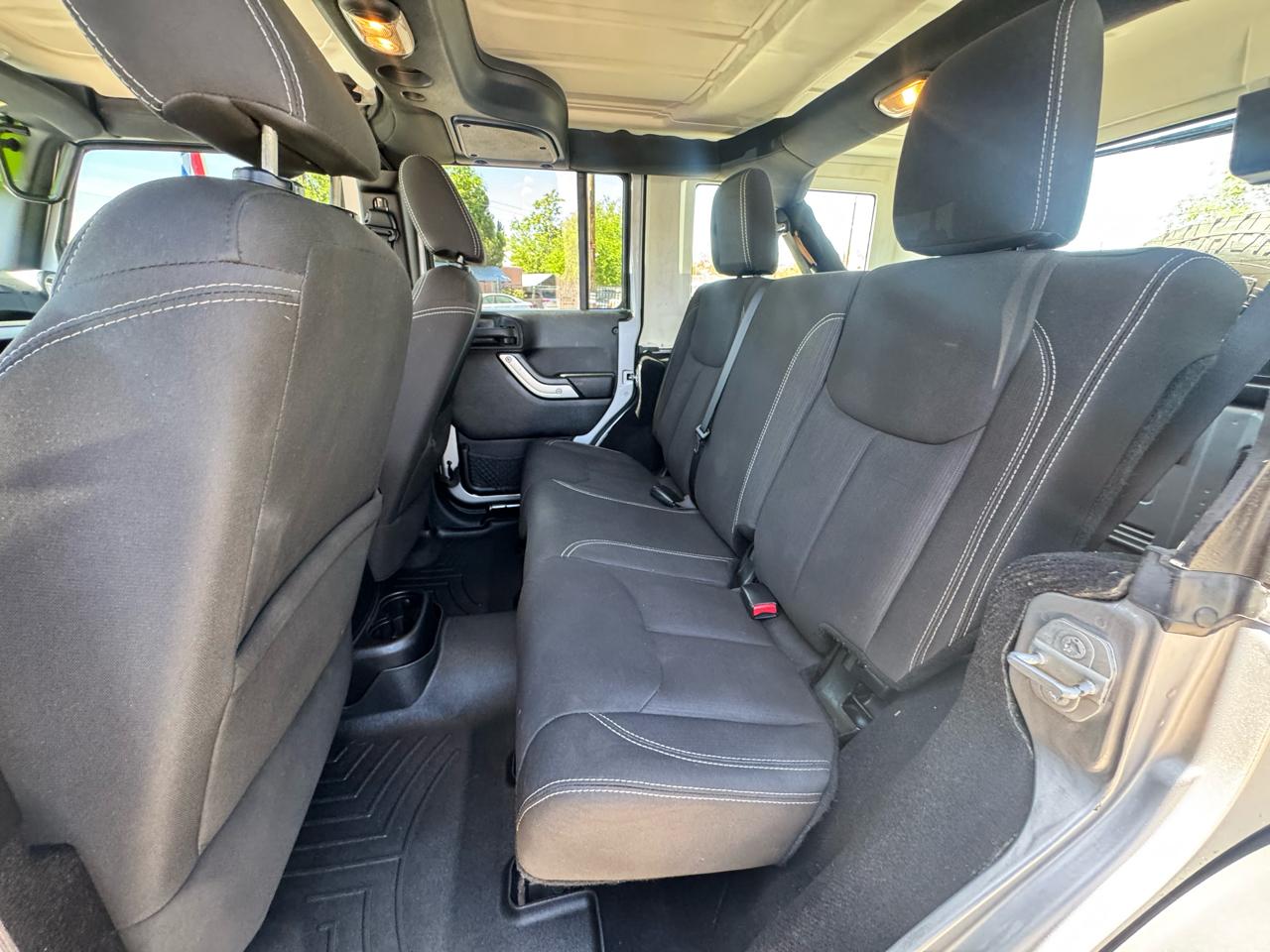 Jeep Wrangler Unlimited Rubicon 4WD 2015