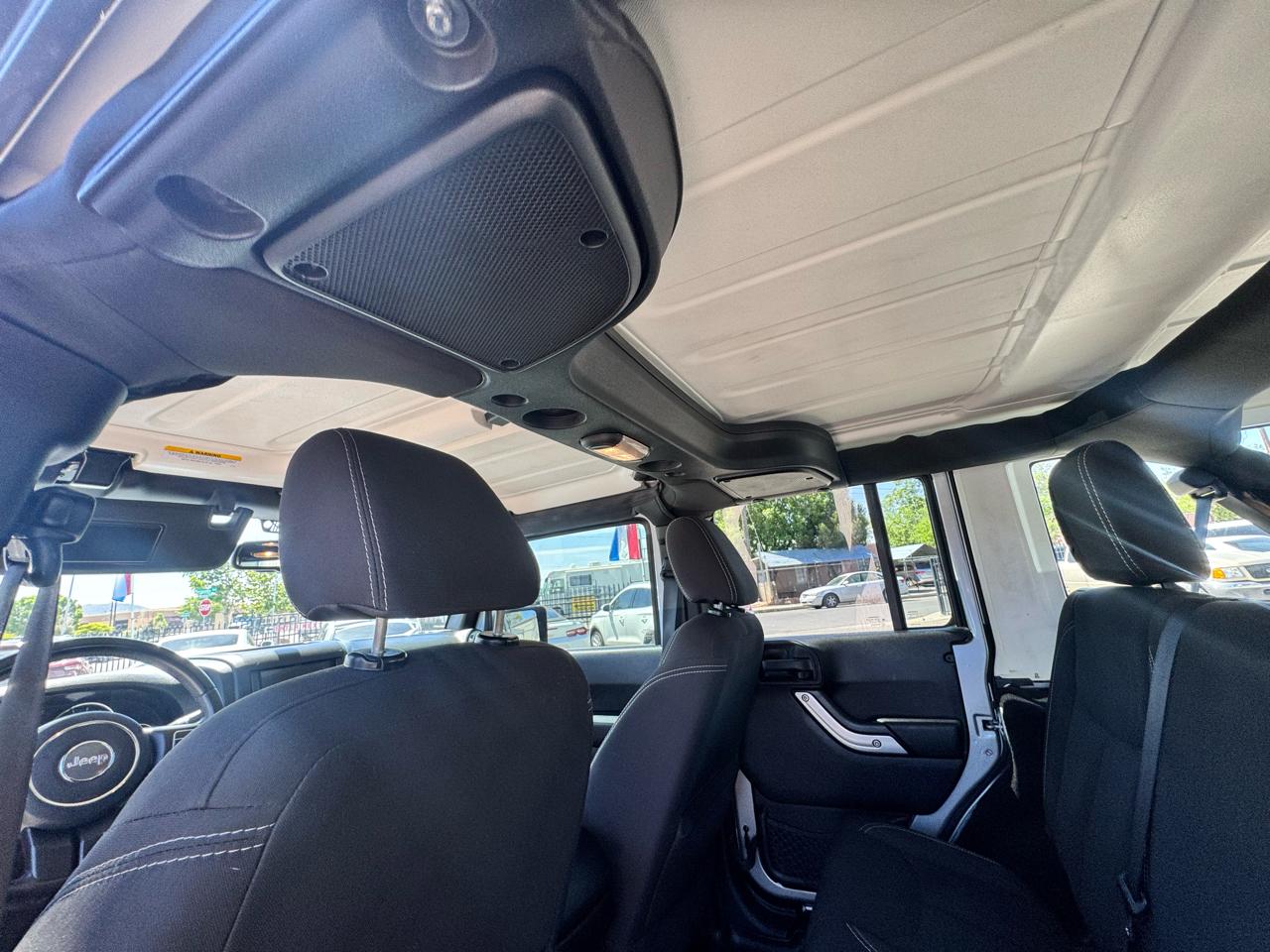 Jeep Wrangler Unlimited Rubicon 4WD 2015
