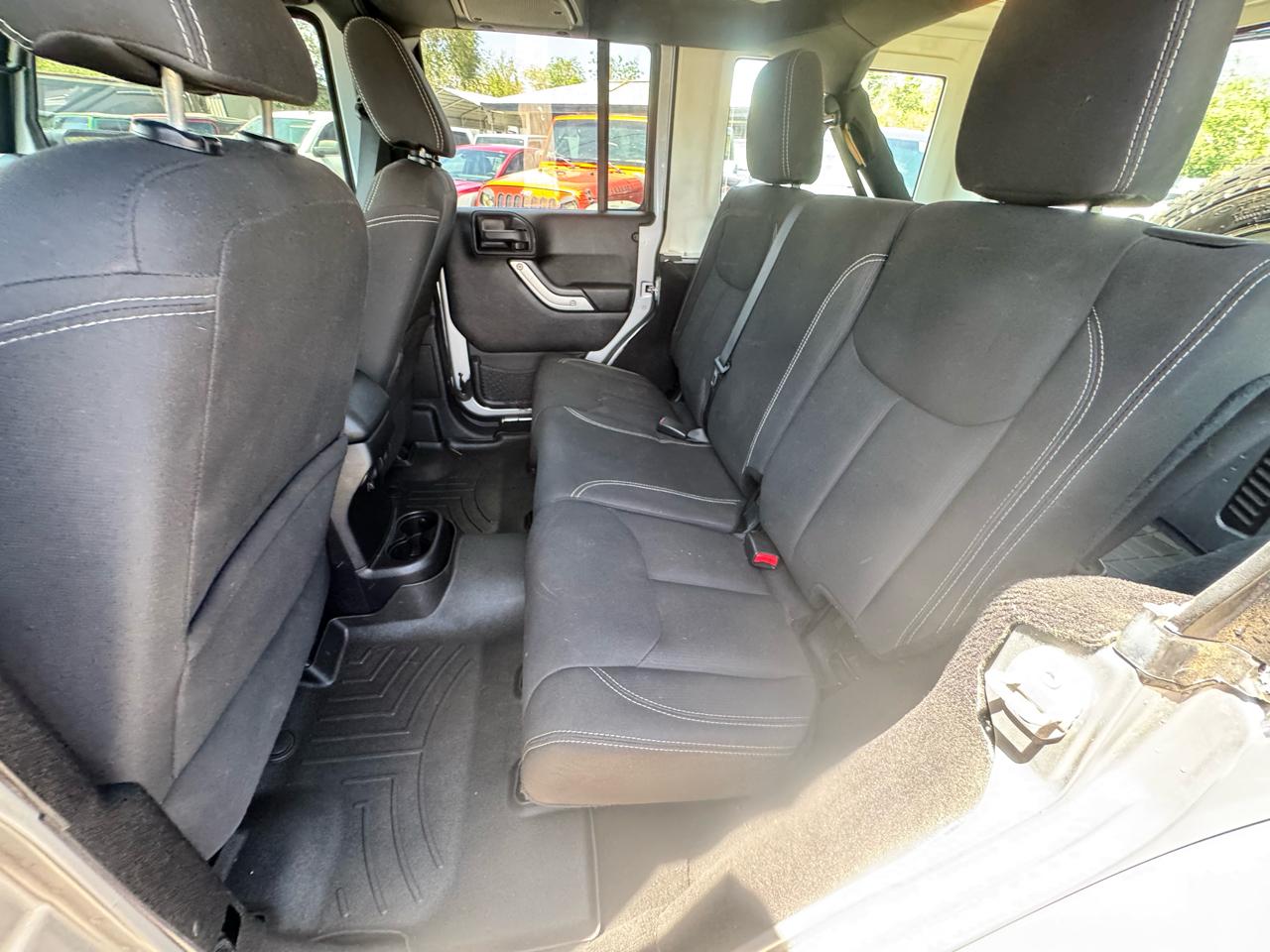 Jeep Wrangler Unlimited Rubicon 4WD 2015