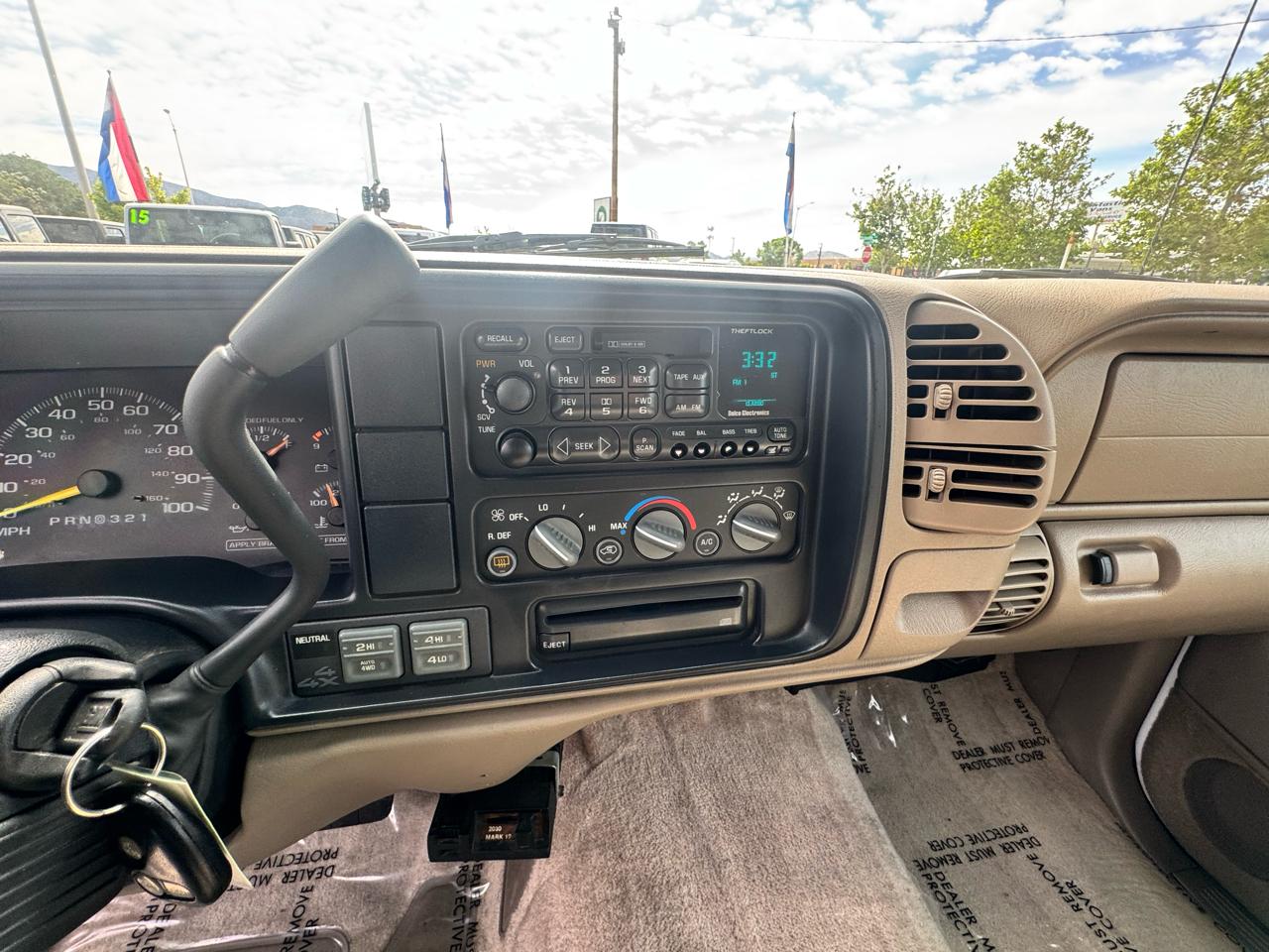 GMC Yukon SLE 4WD 1999