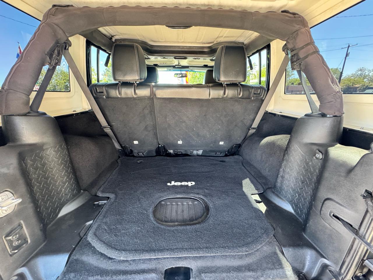 Jeep Wrangler Unlimited Rubicon 4WD 2015