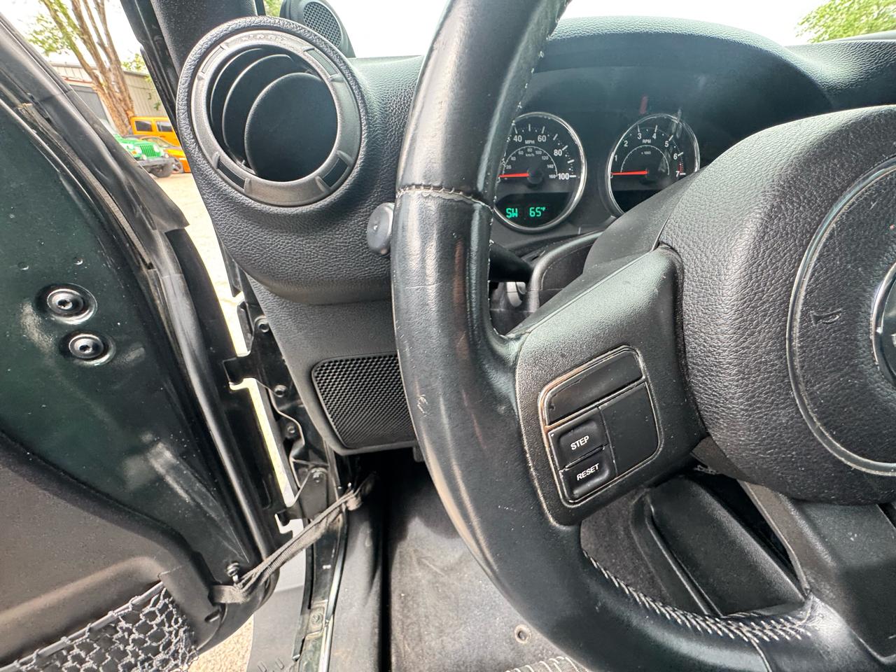 Jeep Wrangler Sport 4WD 2012