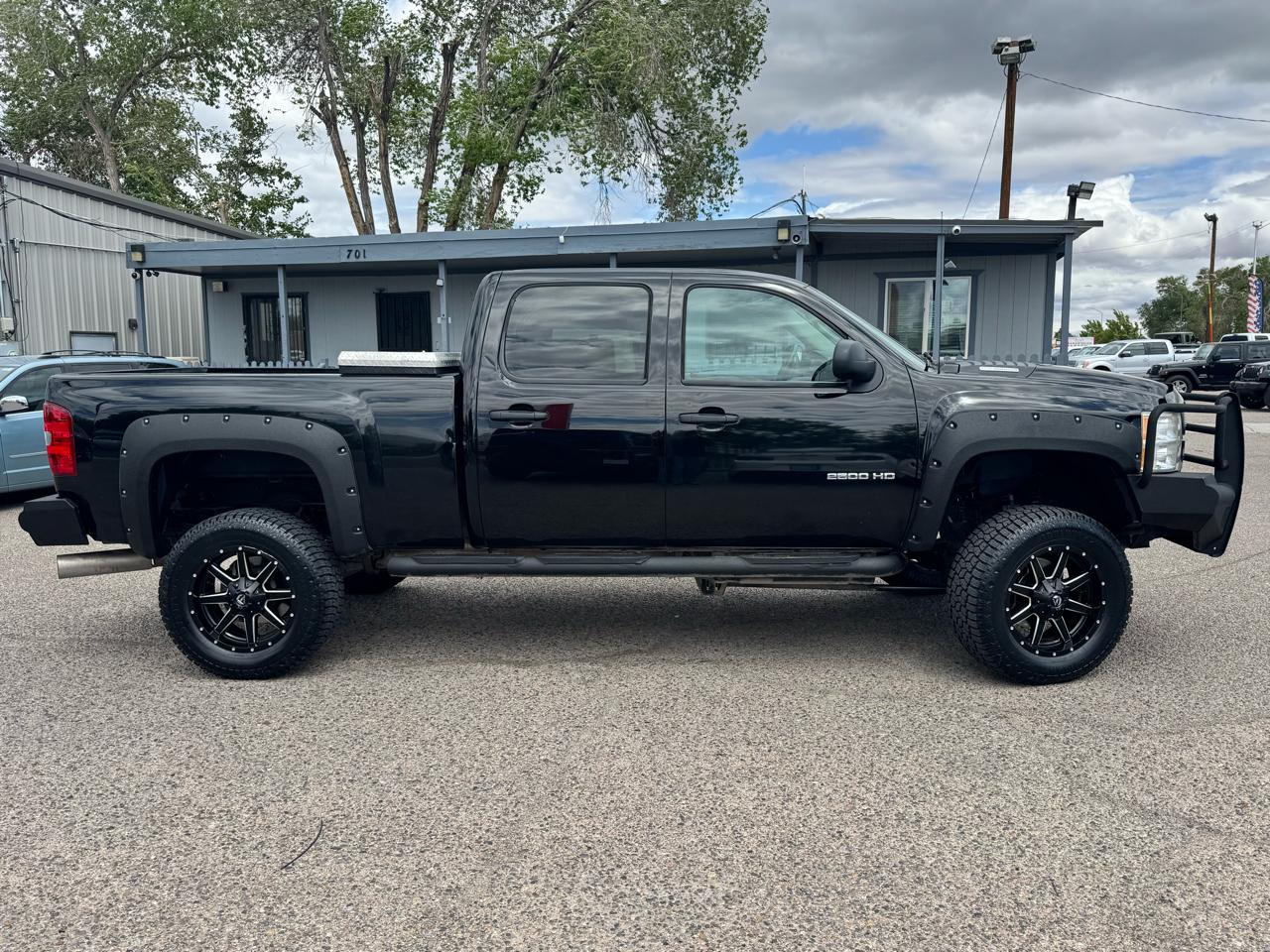 Chevrolet Silverado 2500HD LT Crew Cab 4WD 2013