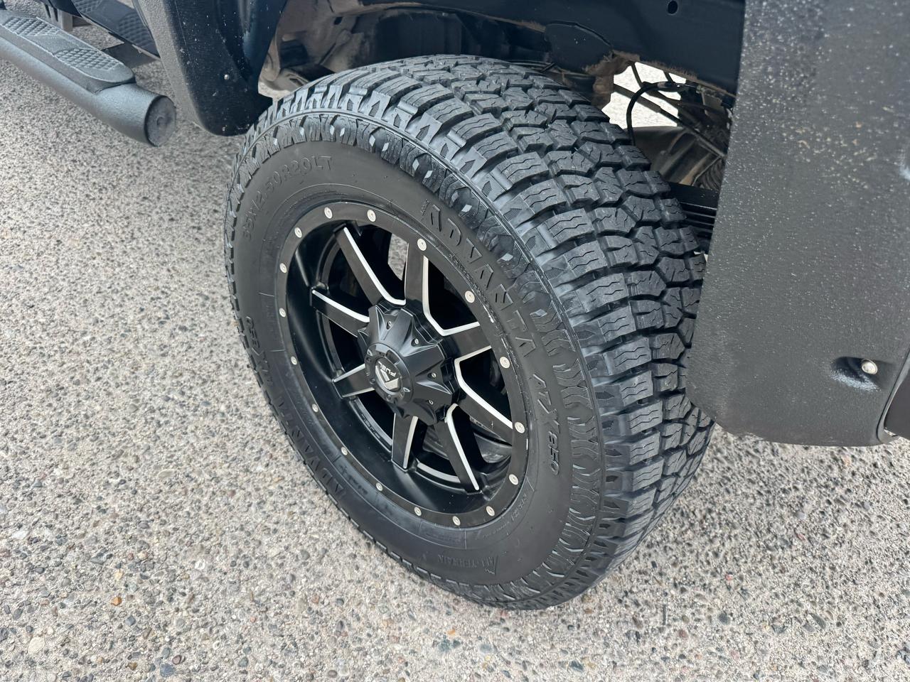 Chevrolet Silverado 2500HD LT Crew Cab 4WD 2013