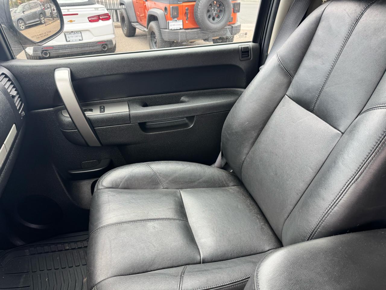 Chevrolet Silverado 2500HD LT Crew Cab 4WD 2013
