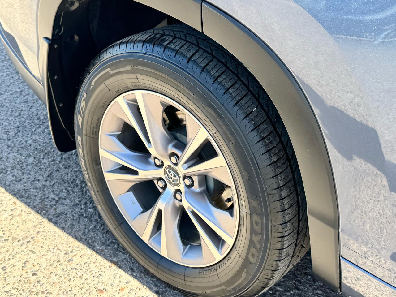 Toyota Highlander LE AWD V6 2016