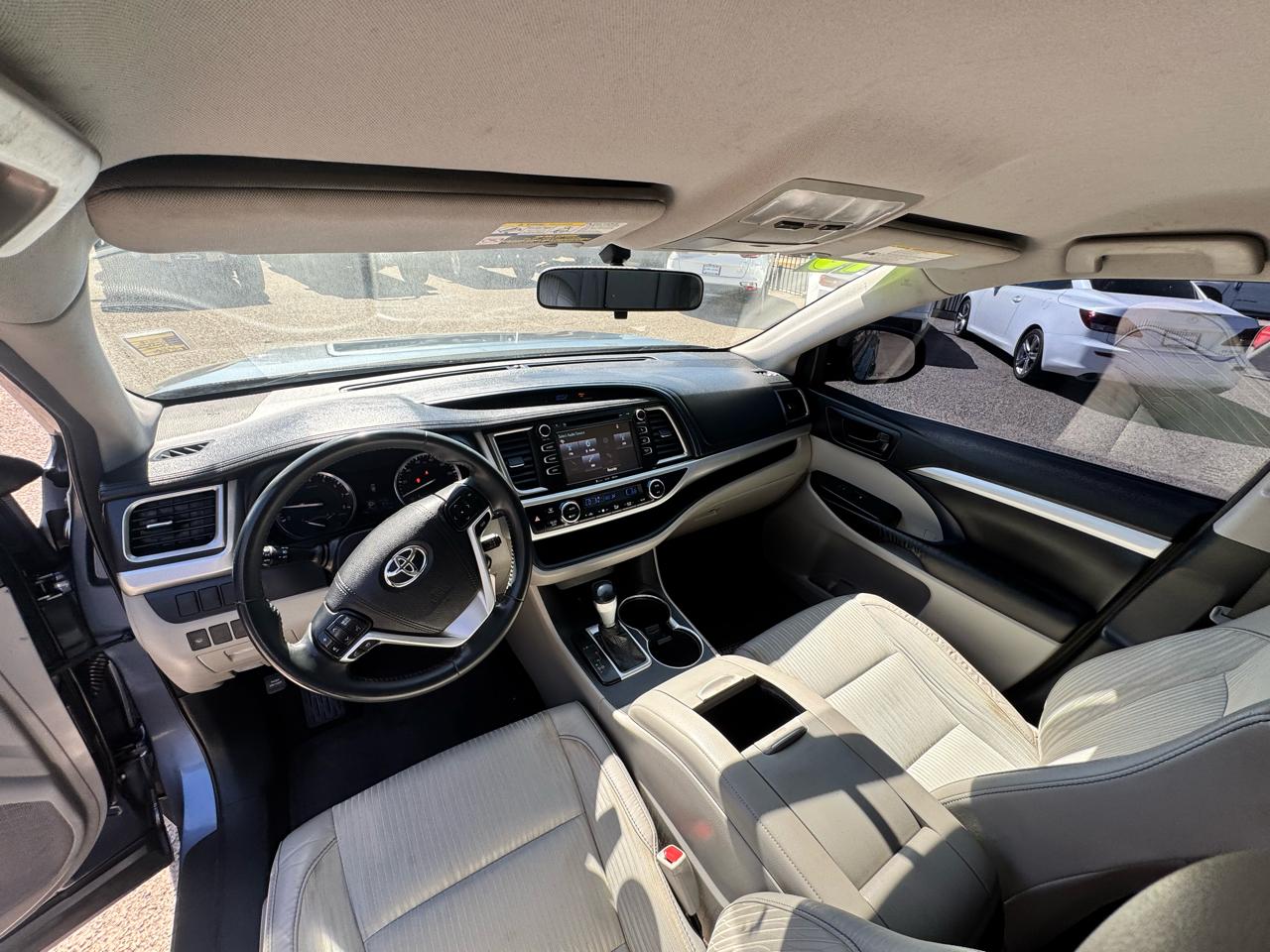 Toyota Highlander LE AWD V6 2016