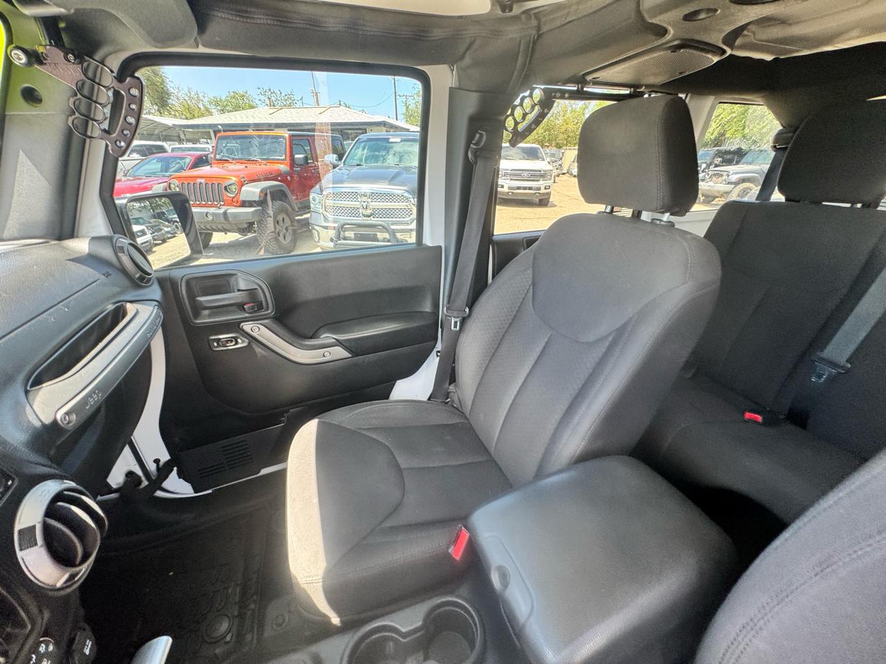 Jeep Wrangler Unlimited Sport 4WD 2015