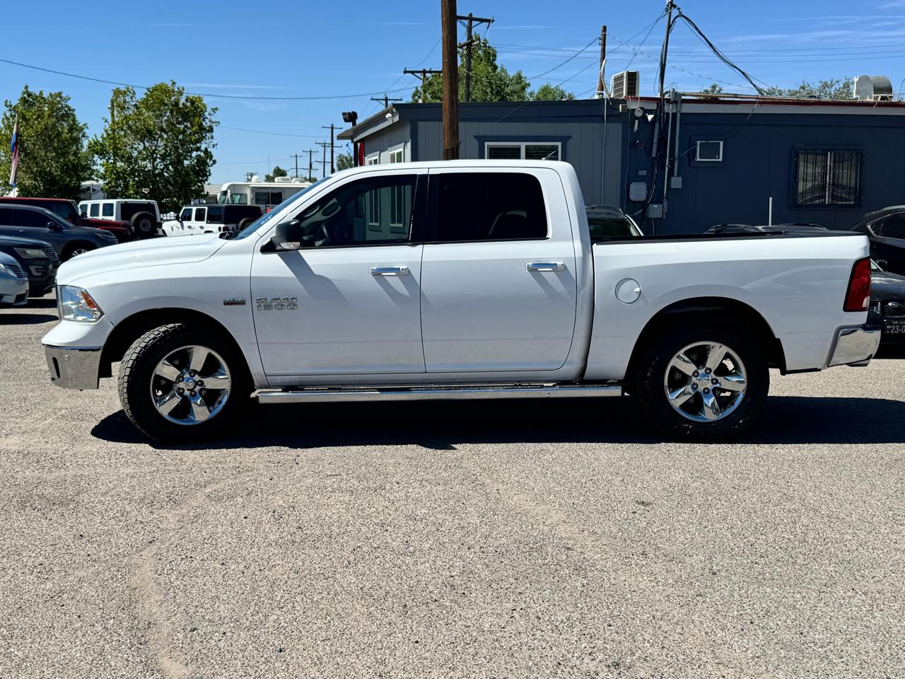 RAM 1500 Lone Star Crew Cab SB 2WD 2015