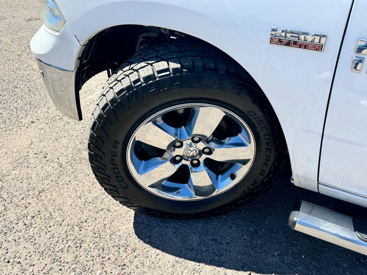 RAM 1500 Lone Star Crew Cab SB 2WD 2015