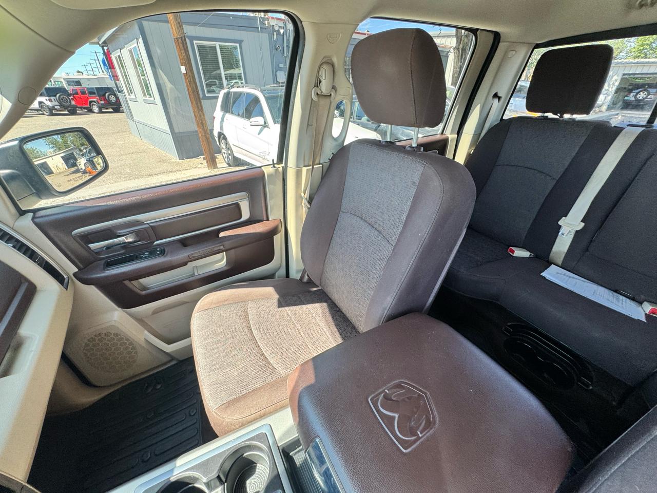 RAM 1500 Lone Star Crew Cab SB 2WD 2015
