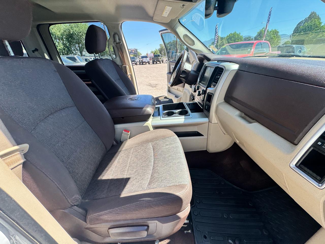 RAM 1500 Lone Star Crew Cab SB 2WD 2015