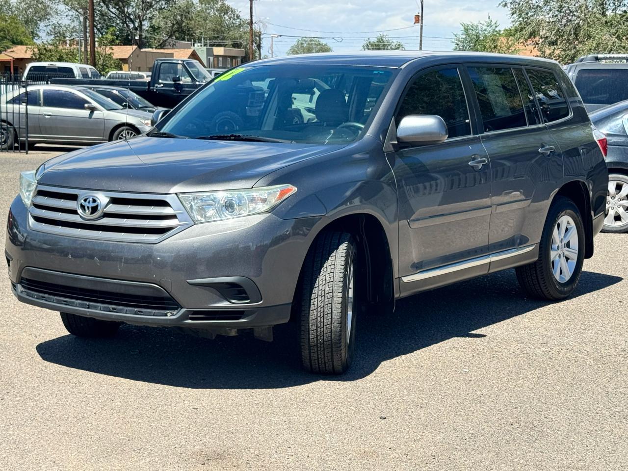 Toyota Highlander Base 2WD I4 2012