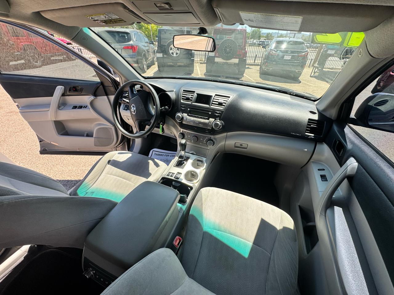 Toyota Highlander Base 2WD I4 2012