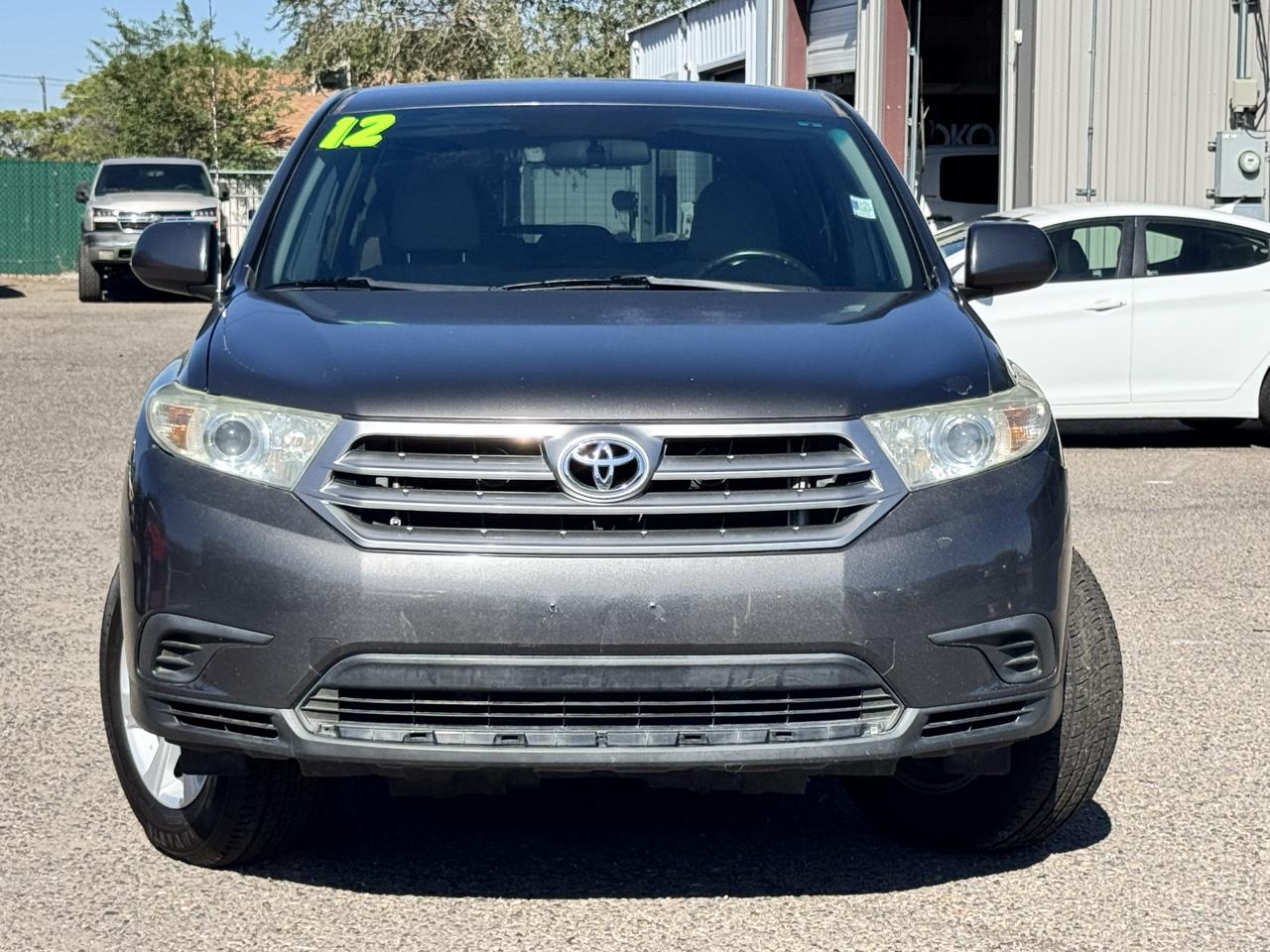 Toyota Highlander Base 2WD I4 2012