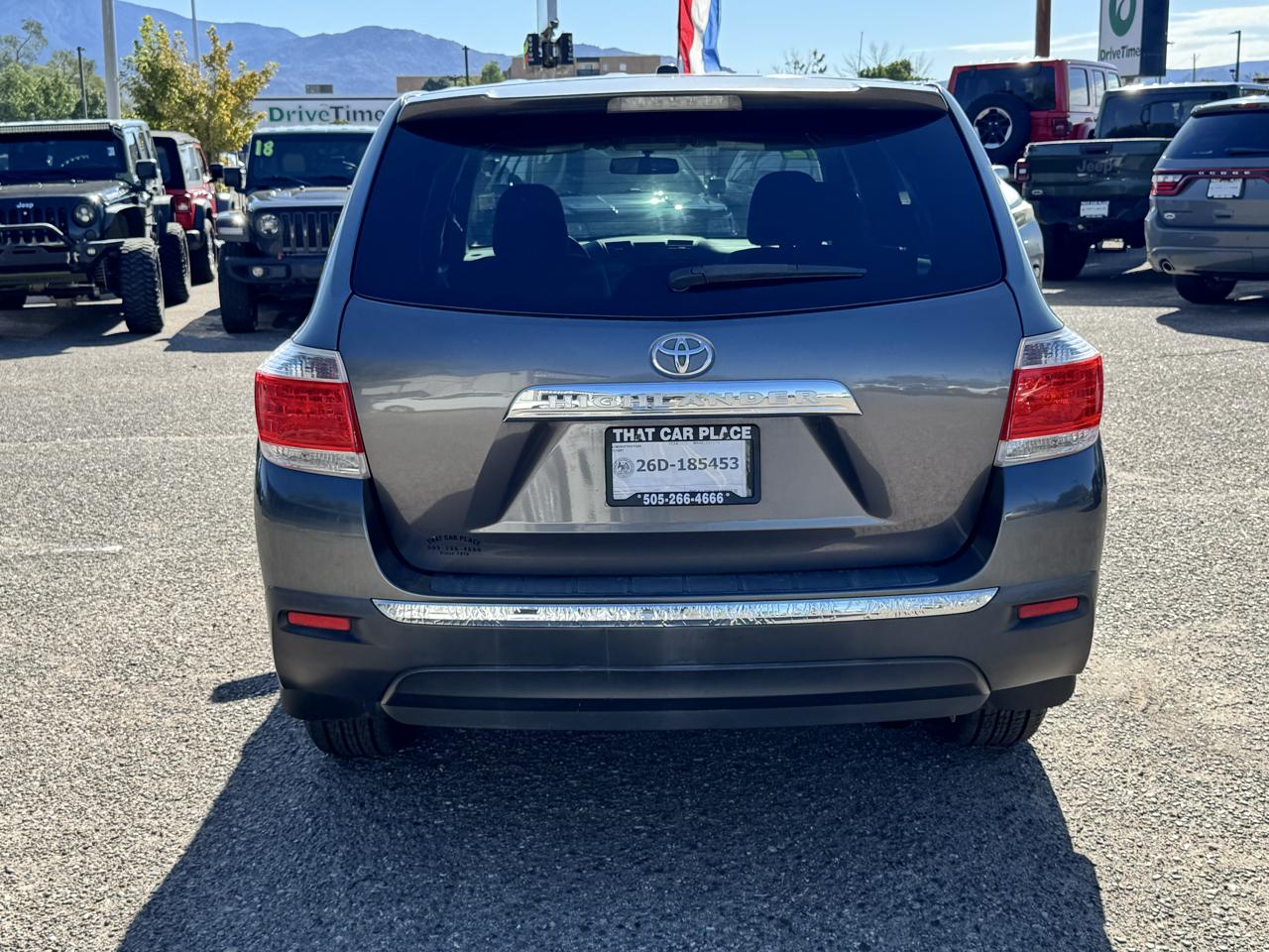 Toyota Highlander Base 2WD I4 2012